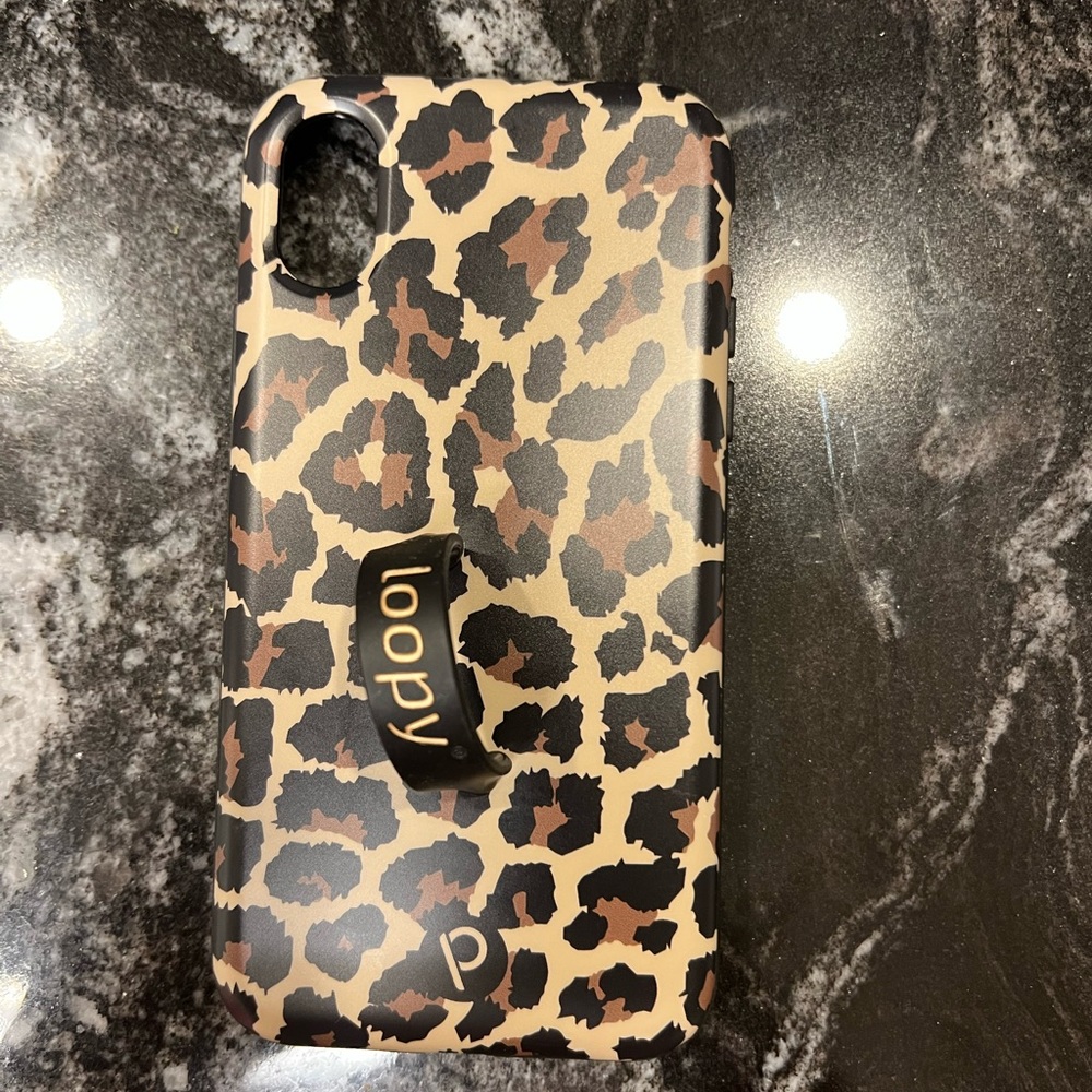 iPhone 10 Leopard Loopy Case